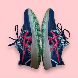 WOMEN'S ASICS GEL VENTURE 8 TRAIL RUNNING SHOES 8.5